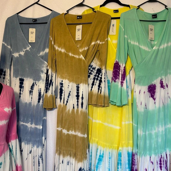 Tie Dye Bell Sleeve Maxi Wrap Dress / Empire
Line Long Maxi Dress OS - Picture 4 of 11